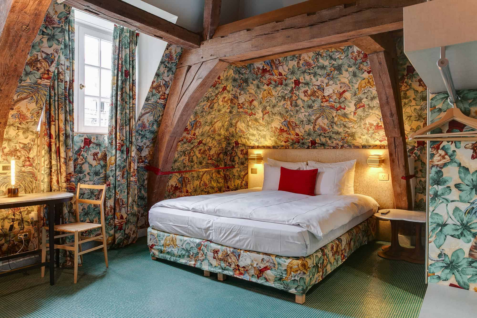 Diseño de una de las suites del hotel boutique De Witte Lelie 